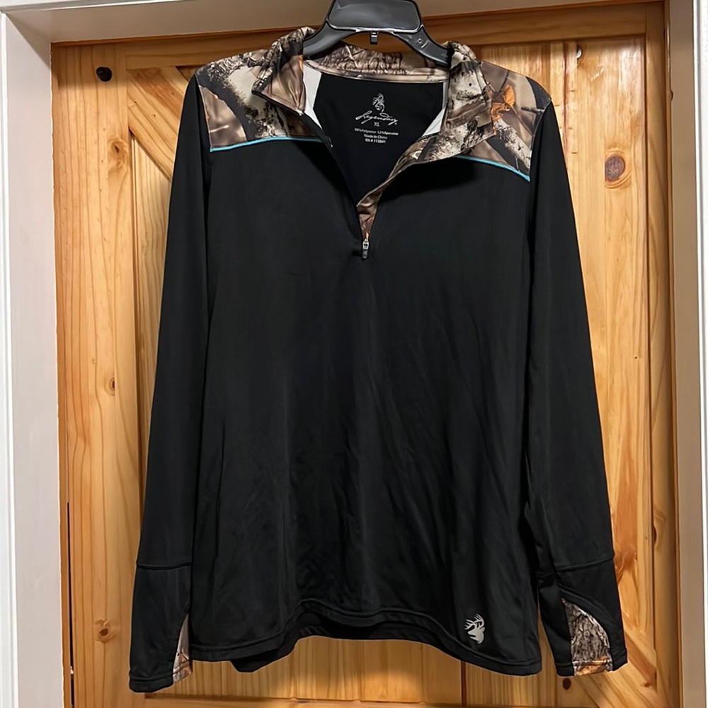 Legendary Pullover